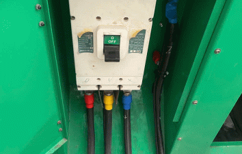 Máy phát điện Perkins Quận 12